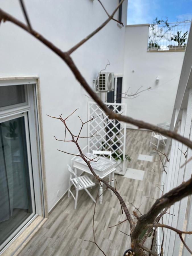 La Casa Di Nina Bed & Breakfast Лече Екстериор снимка