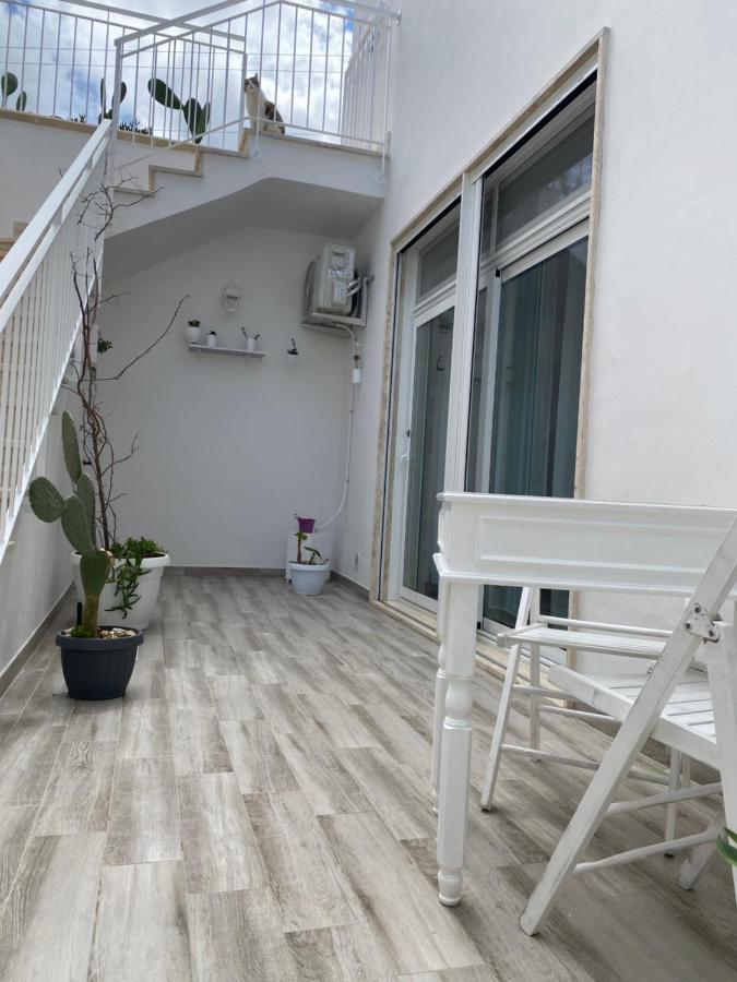 La Casa Di Nina Bed & Breakfast Лече Екстериор снимка